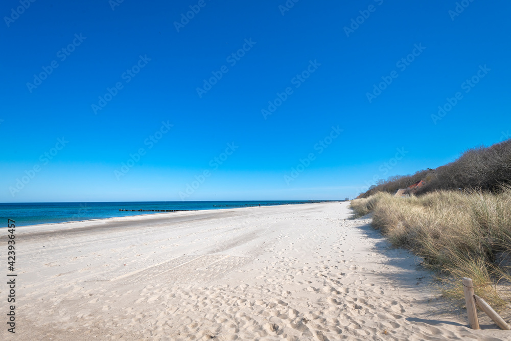 Fototapeta premium Strand und Meer Ostseebad Kühlungsborn