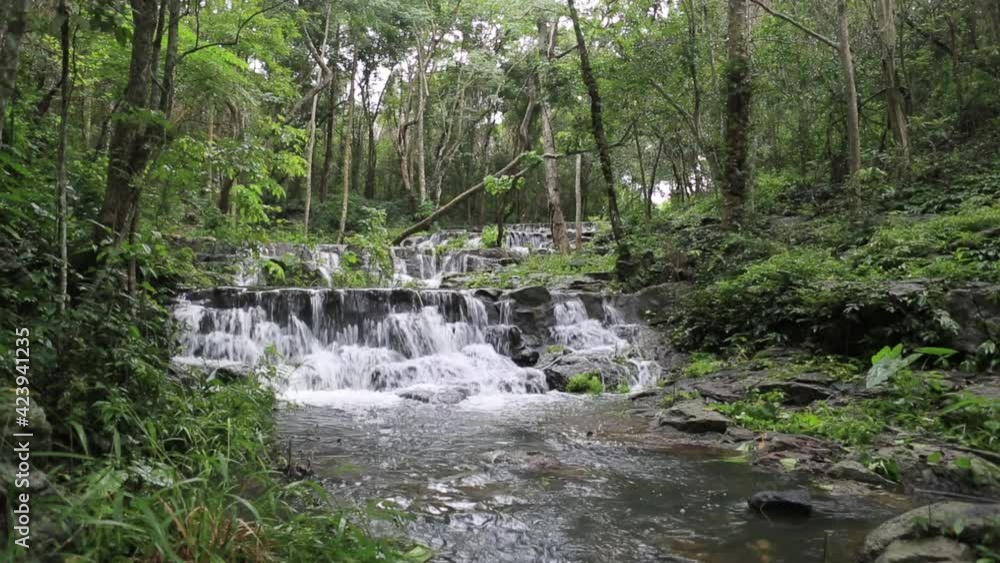 The famous waterfall of Sam Lan Waterfall National Park in Saraburi during the tourist season is The end of the rainy season The famous waterfall of Sam Lan Waterfall National Park in Saraburi during the tourist season is The end of the rainy season