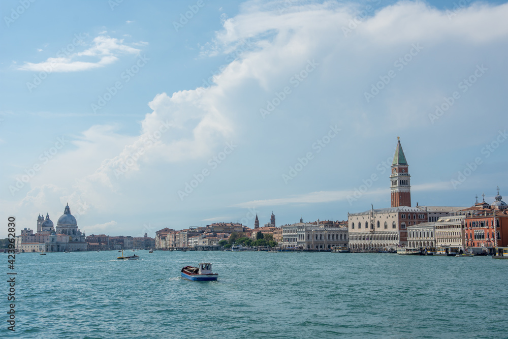 discovery of the city of Venice and its small canals and romantic alleys