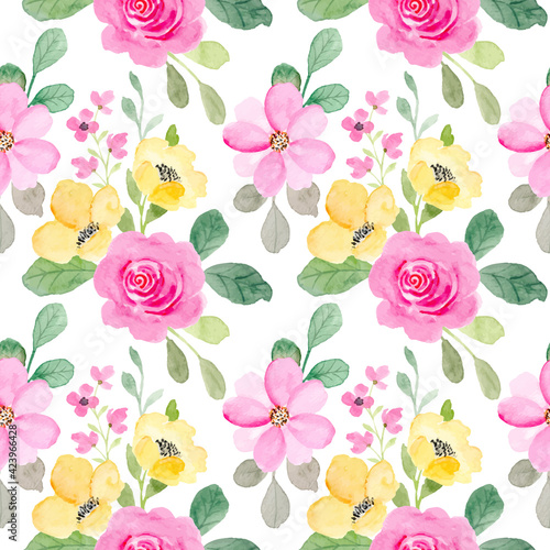 Seamless pattern of pink and yellow floral with watercolor