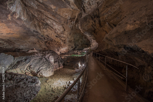 Jaskinia Demianowska  Wolności  w Tatrach Niżnych na Słowacji