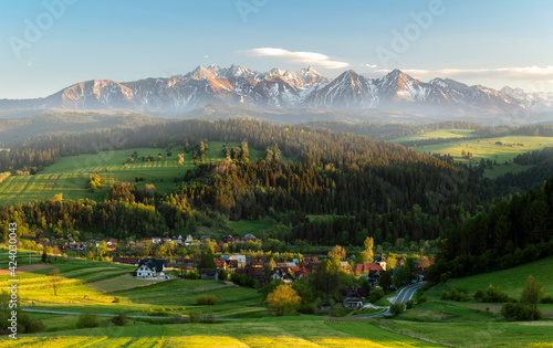 Fototapeta Naklejka Na Ścianę i Meble -  Beautiful spring sunset at Tatra mountains in Poland