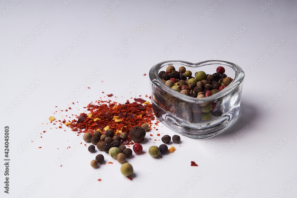Rotes chili, buntes Pfeffer