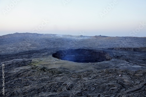 Lac de lave du volcan Erta Ale en Ethiopie