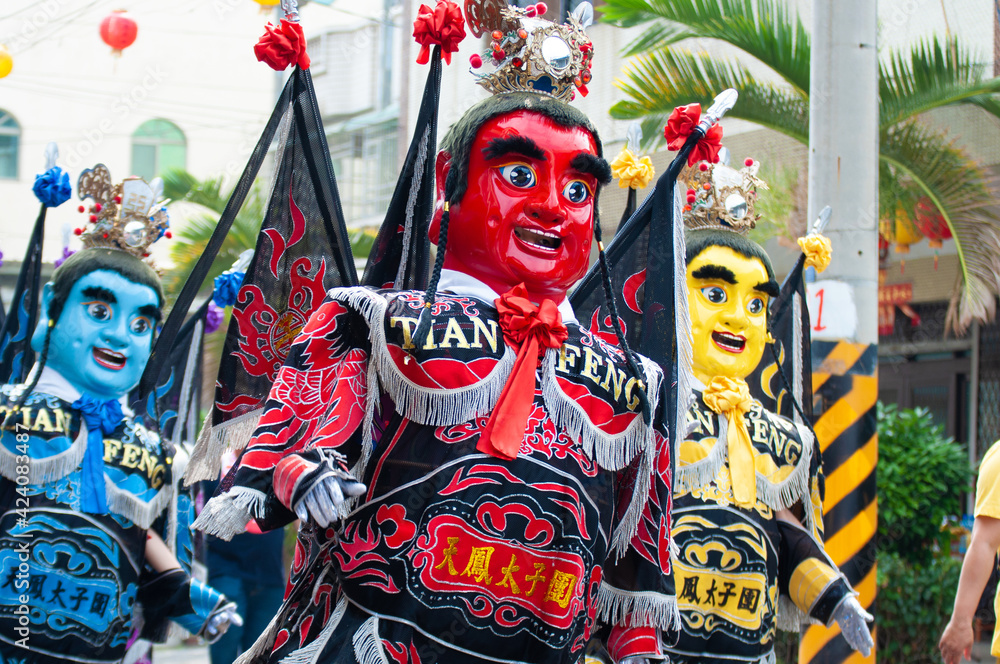 Obraz premium Santaizi parade in Taiwan Folk temple activity. Temple Fair. Taiwanese Culture.