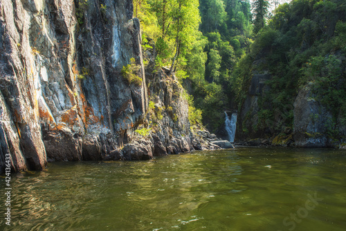 Kishte Waterfall at Lake Te...