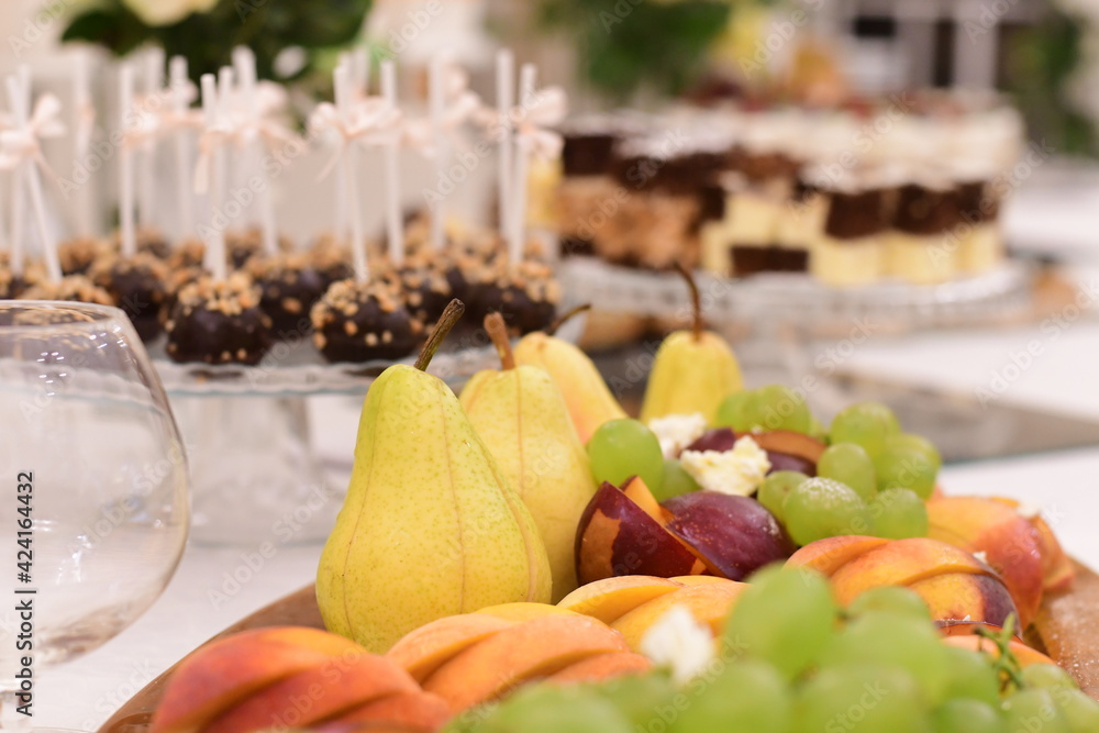 Fruits and cakes catering