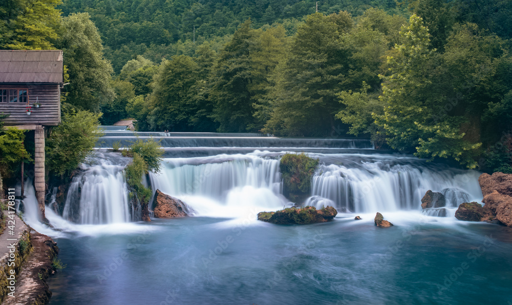 Fototapeta premium waterfall in autumn