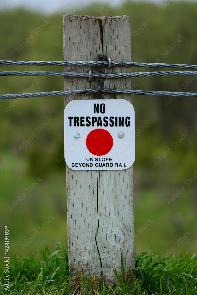 Fototapeta premium No Trespassing Sign On Post