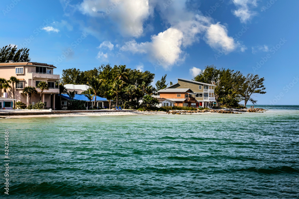 Foto de Waterfront homes on the shoreline of Anna Maria Island city