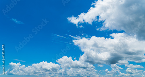 blue sky with clouds © Nature Peaceful 