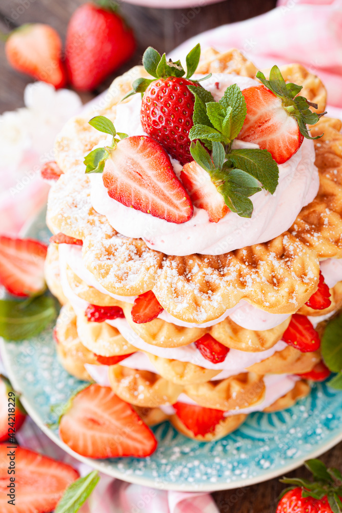 Waffeln mit Erdbeersahne Waffeln mit Erdbeersahne