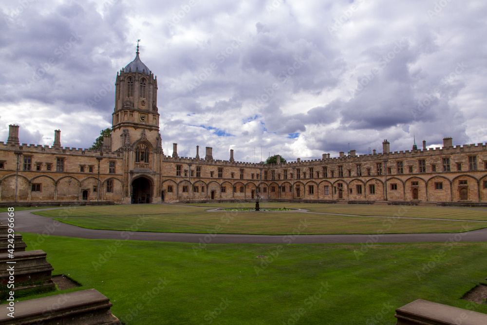 Wide shot of the Quadrangle at Oxford