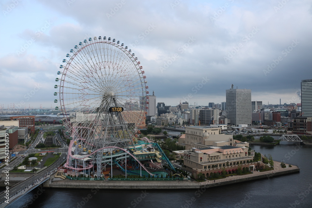 The ferris wheel of Yokohama's famous Cosmo World