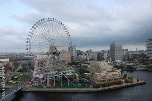 The ferris wheel of Yokohama s famous Cosmo World