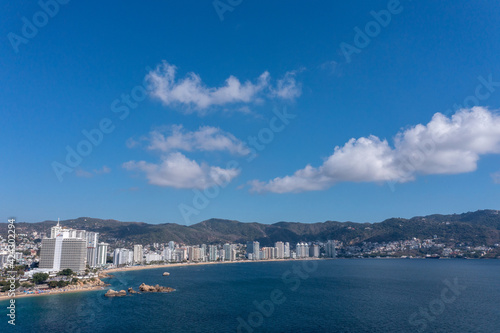 Bahía de Acapulco desde el Farallón del Obispo