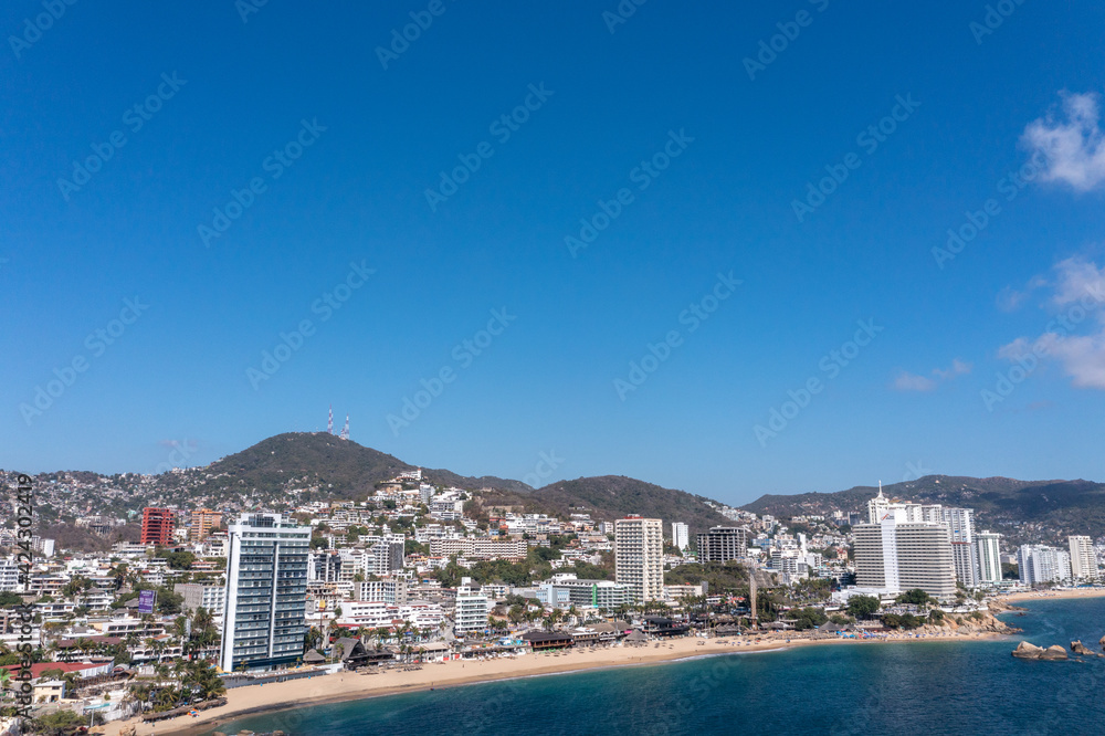 Bahía de Acapulco desde el Farallón del Obispo