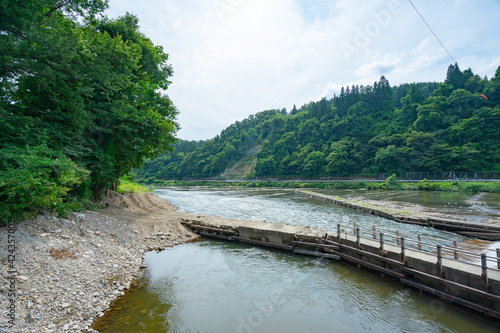 鮎 あゆ 簗場 やな場 仕掛け 最上川