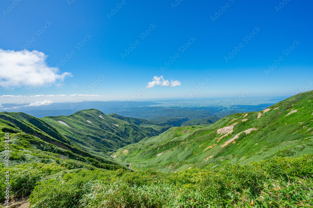Fototapeta premium 月山 山形 登山 霊山 霊峰