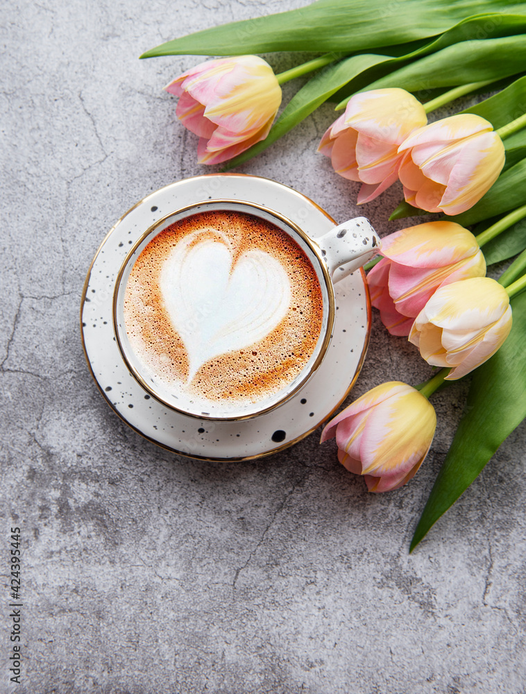 Spring tulips and cup of coffee - obrazy, fototapety, plakaty 