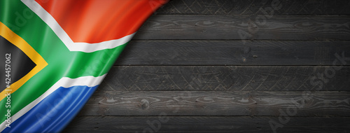 Tableau sur toile South African flag on black wood wall banner