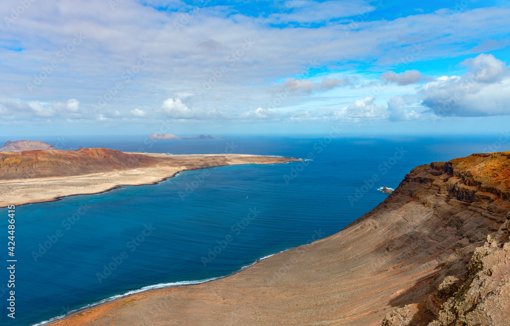 Obraz premium La Graciosa Island, near Lanzarote, Canary Islands, Spain