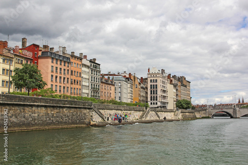 Quai du Rh  ne