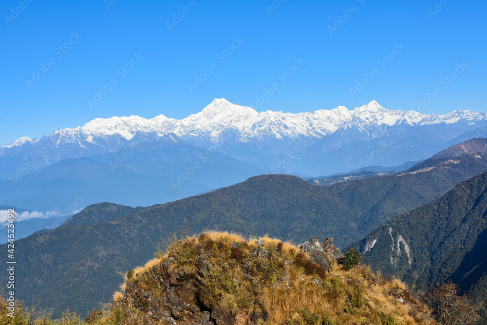 Fototapeta premium Majestic view of mount Kanchenjunga