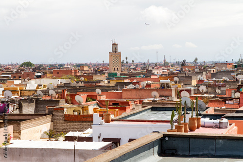 Panoramica, vista o skyline de la ciudad de Marrakech, pais de Marruecos