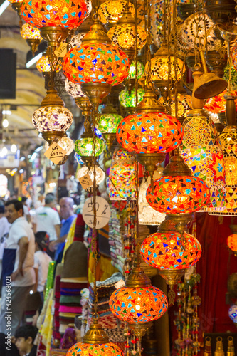 Gran Bazar de Estambul o Grand  Bazaar of Istanbul en el pais de Turquia o Turkey