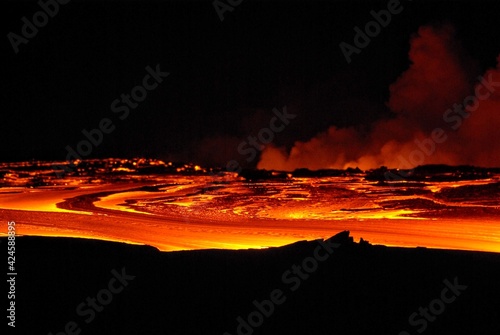 Obraz na płótnie Coulées de lave du volcan Kilauea à Hawaii w salonie