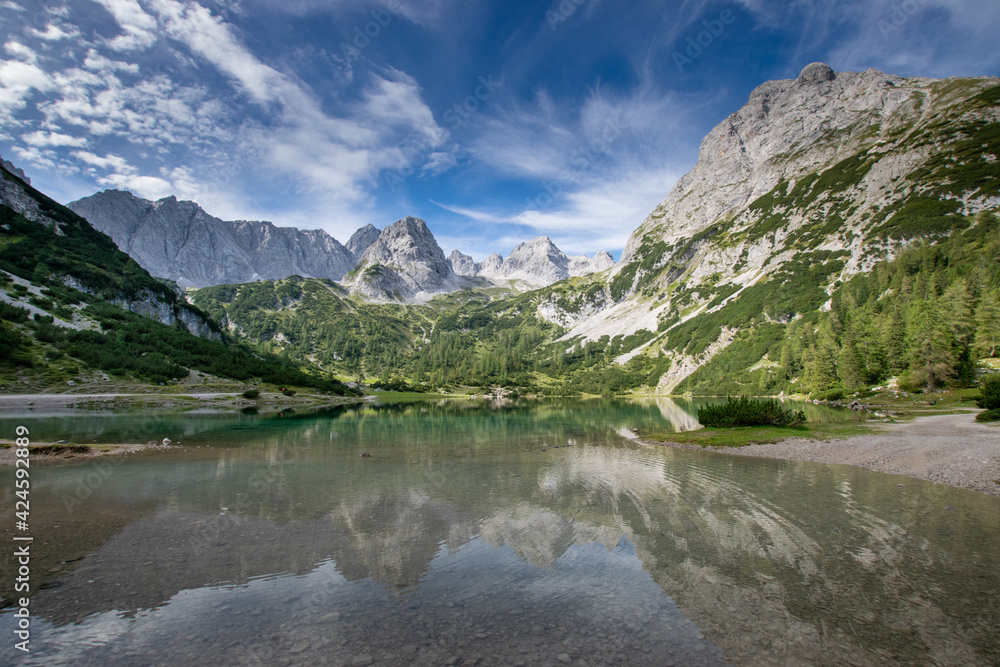Naklejka premium scenery around Seebensee in the austiran alps (Ehrwald, Tyrol, Austria)