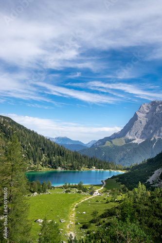 scenery next to the Seebensee, Tyrol (Austria) © Franziska Brueckmann