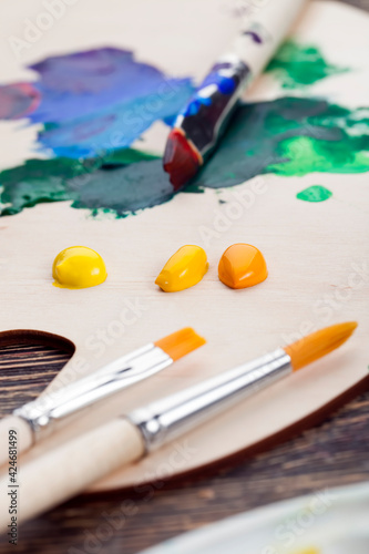 high-quality paints and tools for painting pictures