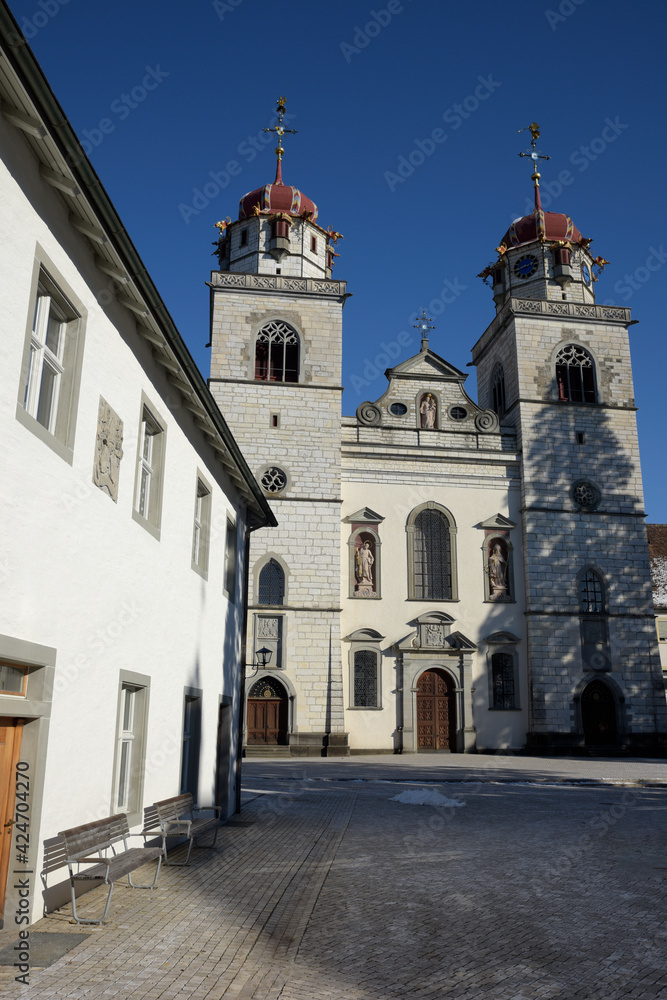 façade d'église en hiver - Rheinau Suisse	
