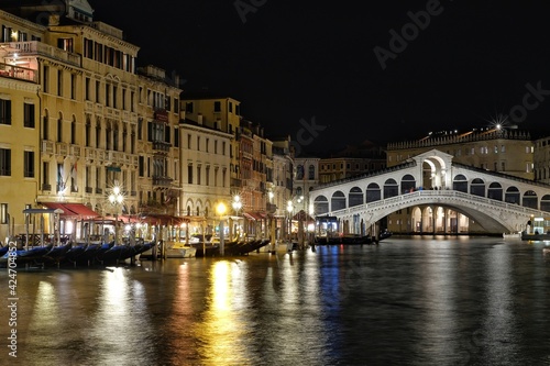 View of the famous Rialto bridge by night in Venice Italy  © DIMITRIOS