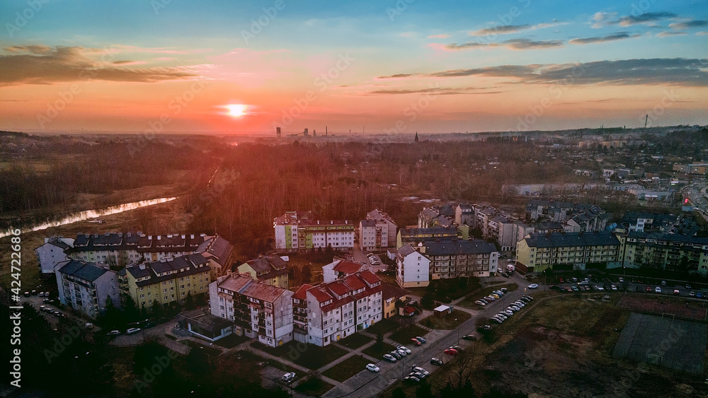 Fototapeta premium Sunset over city