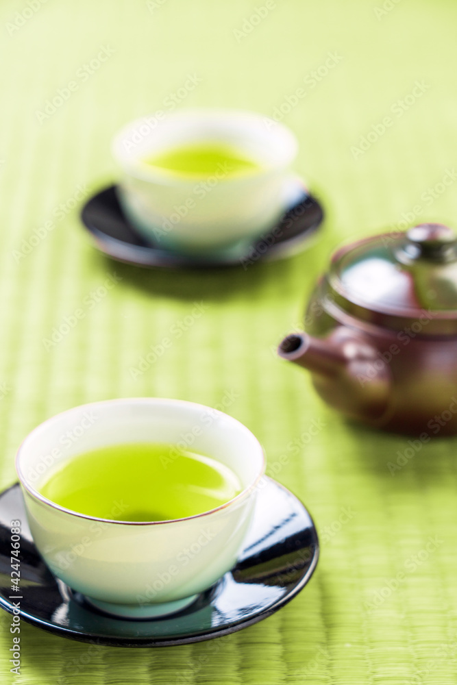 Japanese warm green tea..It has a good fragrance and a little bitterness. Japanese warm green tea..It has a good fragrance and a little bitterness.