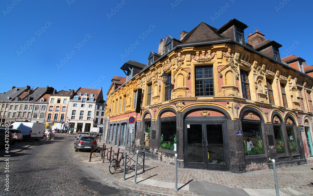Lille (France) - Façades dans le Vieux-Lille / Place Louise-de-Bettignies