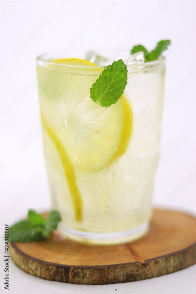 mojito cocktail with lime and mint mojito cocktail with lime and mint