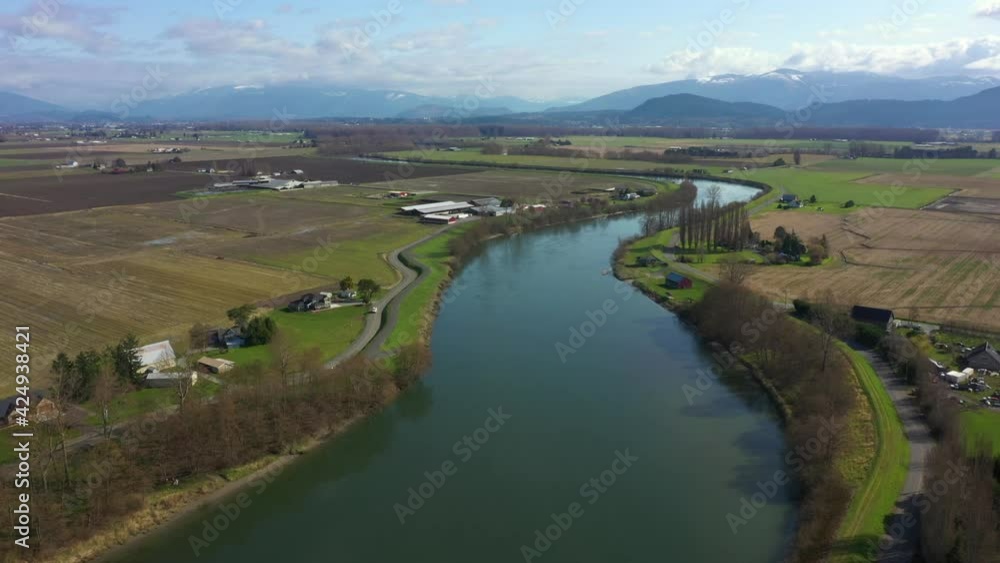 Skagit River Valley in Mt. Vernon, Washington. The Skagit Maritime Valley has over 93,000 acres of active farmland. The Skagit River comprises the third largest watershed on the west coast. Skagit River Valley in Mt. Vernon, Washington. The Skagit Maritime Valley has over 93,000 acres of active farmland. The Skagit River comprises the third largest watershed on the west coast.