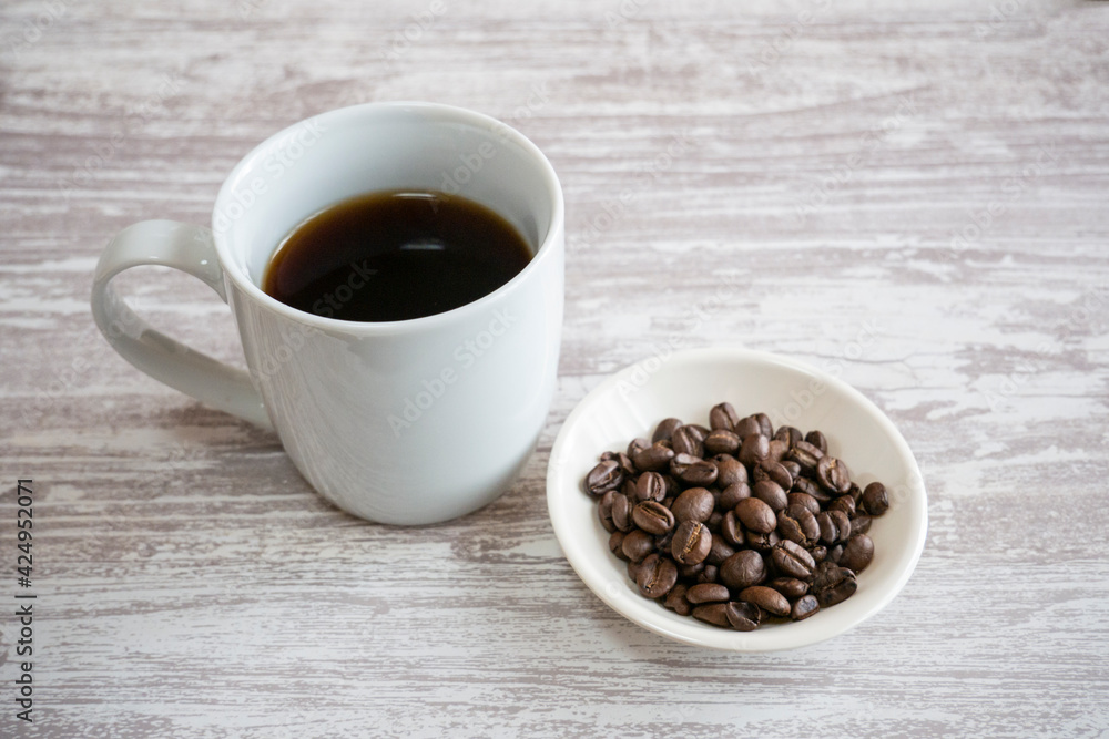 コーヒーとコーヒー豆 コーヒーとコーヒー豆