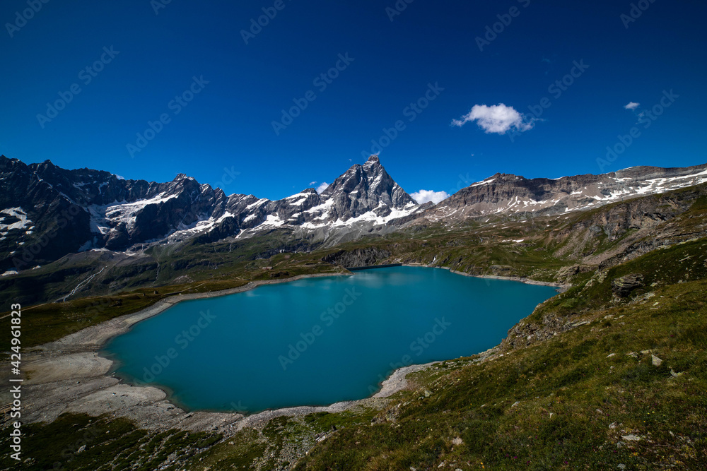 goillet lake in the mountains