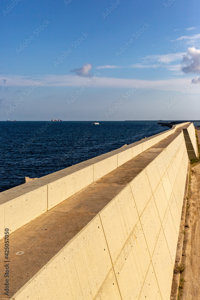 Fototapeta premium Mirador del Mediterrani, Barceloneta, Barcelona, Catalunza, Spain