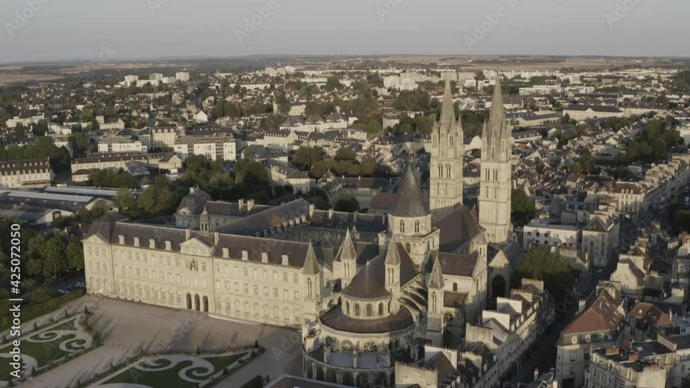 CAEN - FLAT CAEN - FLAT