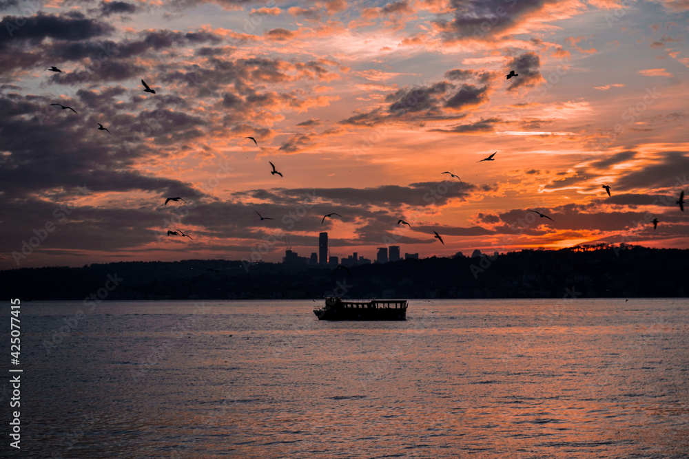 Obraz premium sunset on the sea