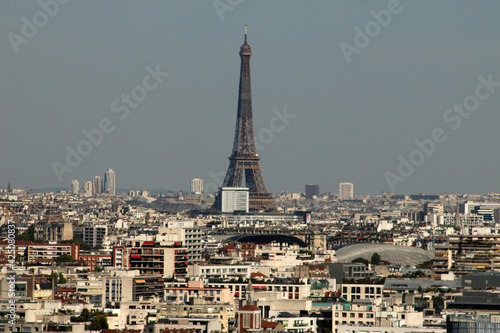 Paris vue depuis le Domaine National de Saint cloud - Tour Eiffel