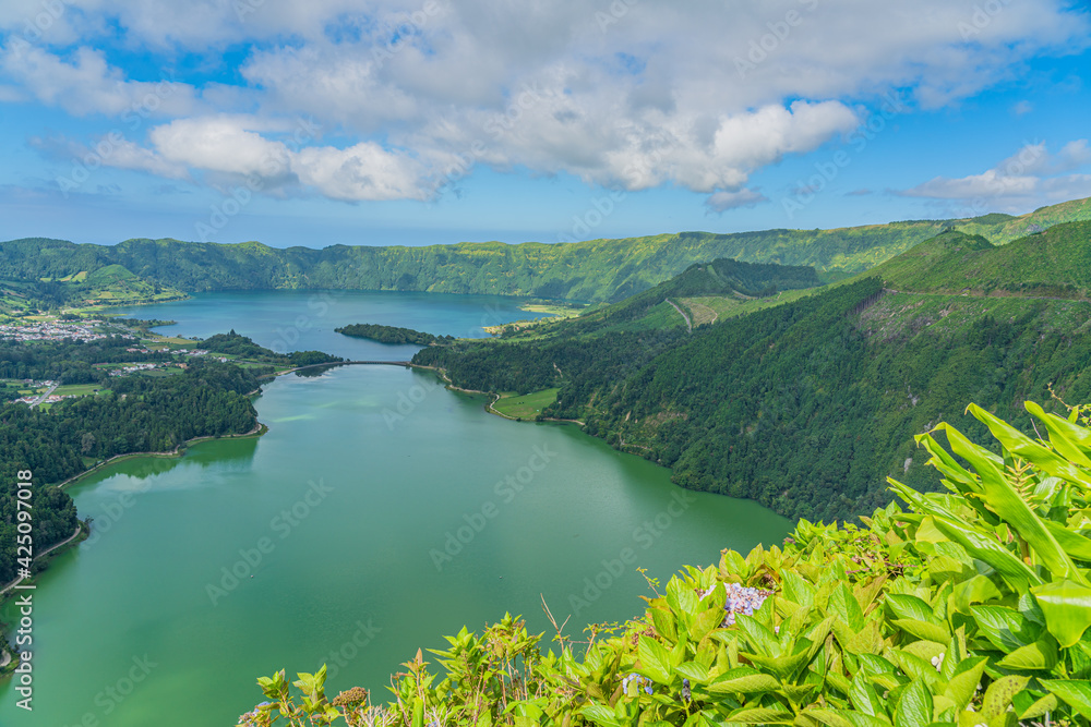 Obraz premium Miradouro da Boca do Inferno overlooking the lakes of Sete Cidades, island Sao Miguel, Azores