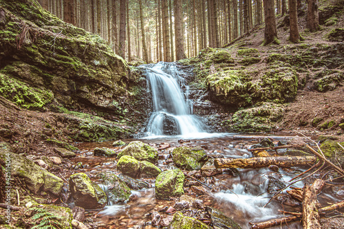 kleiner Wasserfall im Thüringer Wald