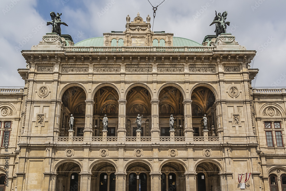 Neo-Renaissance style Vienna State Opera (Wiener Hofoper, 1868) considered one of the most important opera houses in the world. Austria. Sculptural composition of the facade.